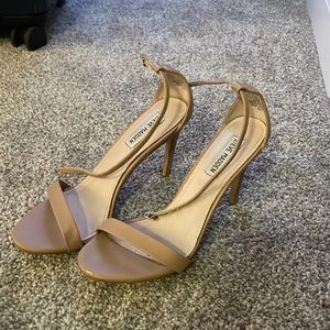 Steve Madden nude high heels